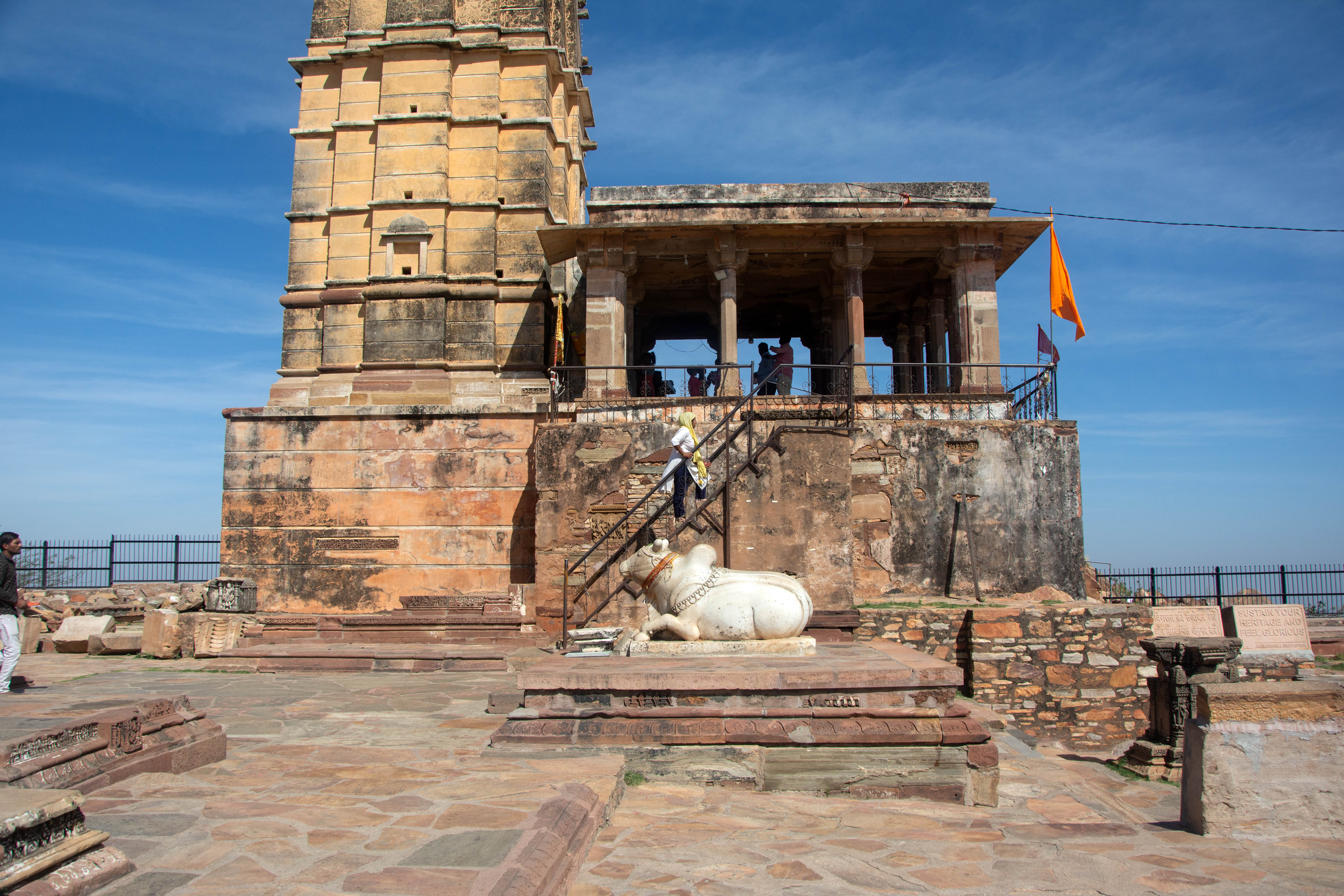 A white stone image of Nandi, Shiva's bull, is placed over the Nandimandapa, which faces the Harshnath Temple. The image may be a later replacement for the original image. The Verse 12 of the Harshnath stone inscription records, ‘Resembling (in height) the peak of Meru, it is pleasant on account of an excellent arched doorway (torana-dvara) and well-carved bull (Nandi), and is full of manifold objects of enjoyment’. 