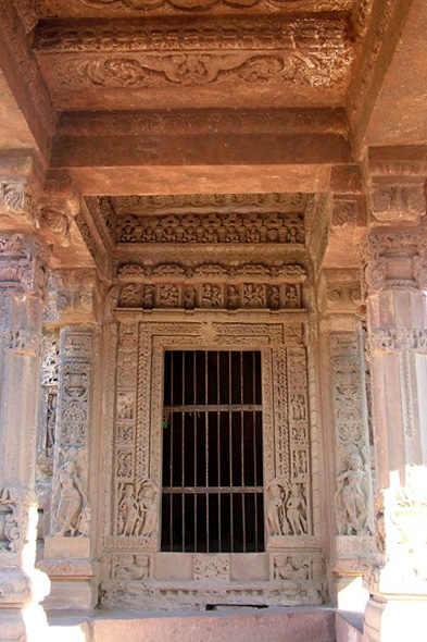Image 6: Hari Hara Temple No. 2 in Osian, Rajasthan, India. Gurjara Pratihara period, ca. mid-8th century CE. Image courtesy: Prof. Chedha Tingsanchali.
