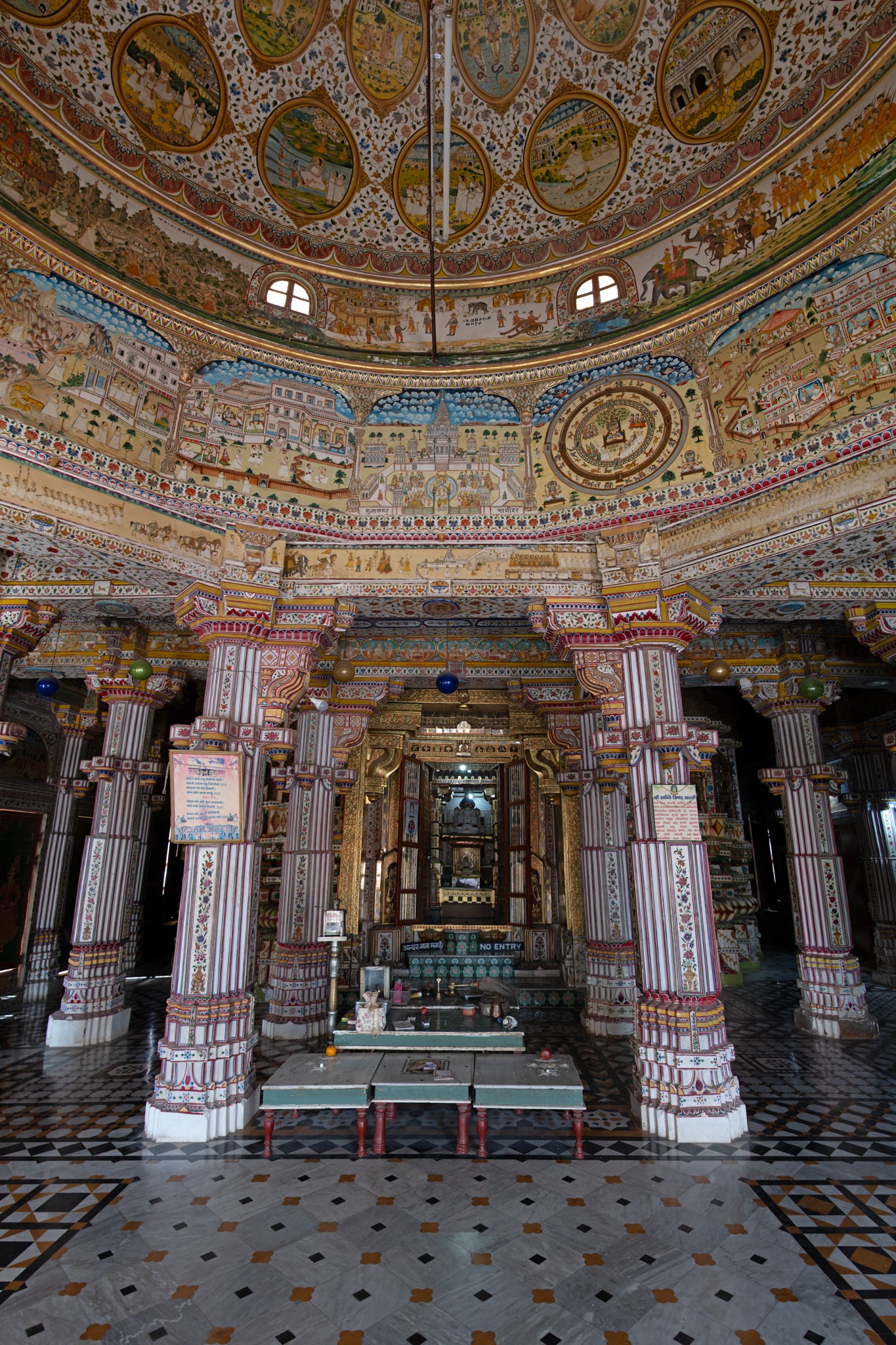 The interiors of the Seth Bhandasar Jain Temple are highly ornate. All wall surfaces, pillars and ceilings have beautiful paintings, and the mandapa (pillared hall) of the temple is noteworthy. The paintings are from various themes, including depictions of twenty Tirthankaras, the lives and works of Jain monks, vital pilgrimage sites, and teachings of the Jain traditions, among others.