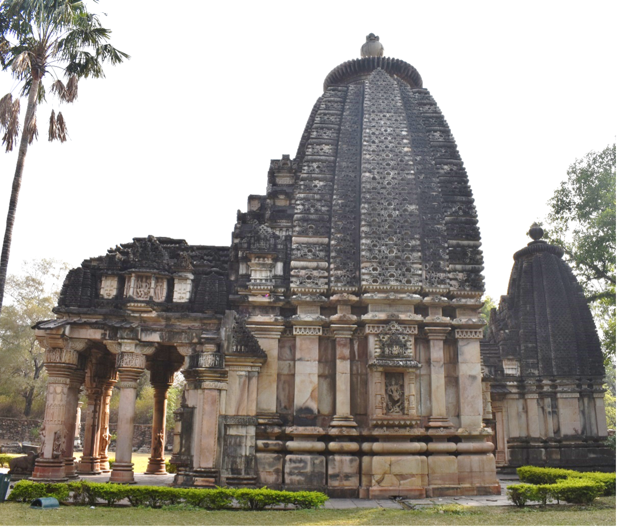 Image 14: North façade of the Ghateshwar Temple with the mukhamandapa (front porch).