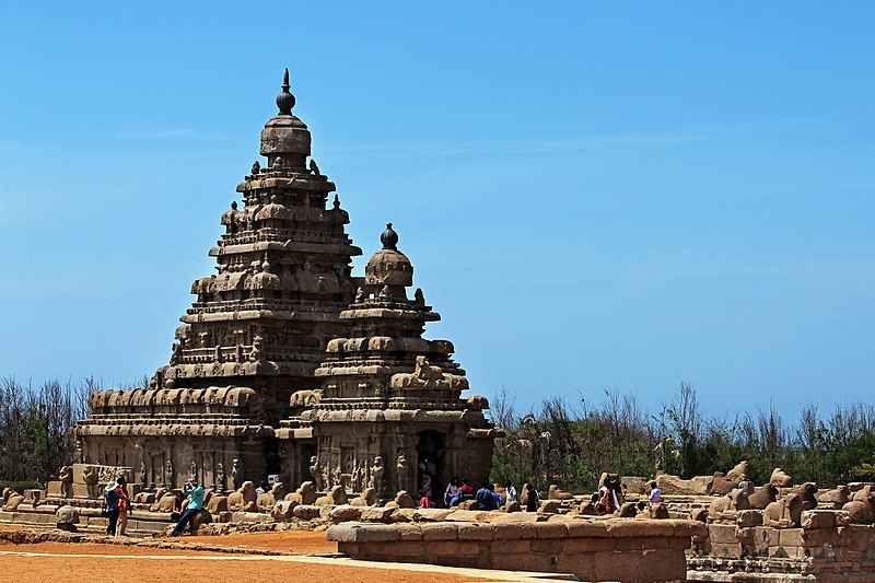 Image 14: The parapet enclosure of the kutas and shalas concealed an open-air ambulatory for each tier in the recession of the next storey. Image courtesy: Wikimedia Commons